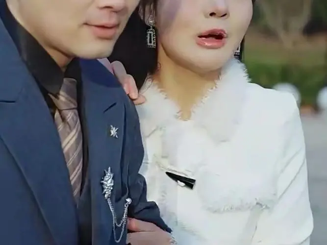 《医者为王》：离婚后觉醒，神医靠实力打脸全世界，这剧情太上头了！