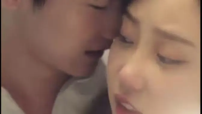 《闻总的契约甜妻》：霸道总裁爱上我？看契约爱情如何上演甜蜜反转！